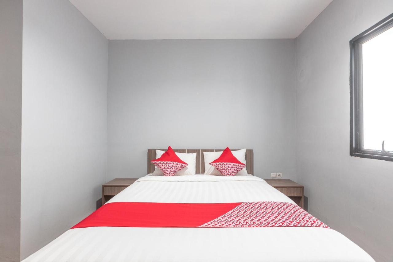 Oyo 1329 Tanjung Pakuan Hotel